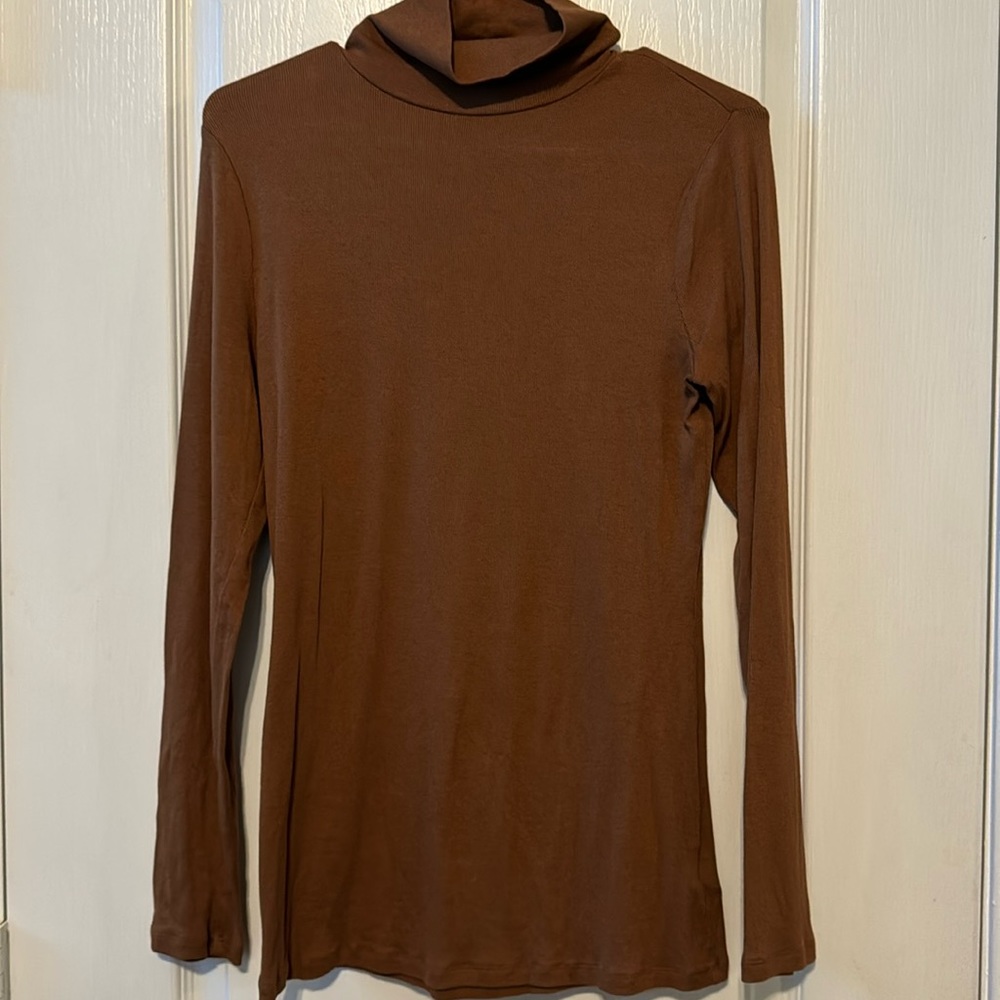 TAN RIBBED SWEATER